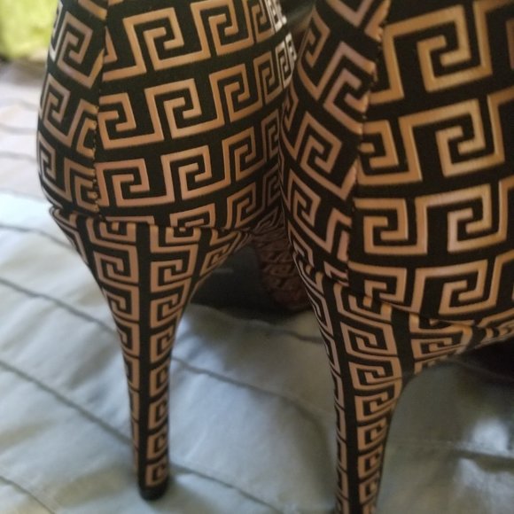 Fashion Nova Over-The-Knee Boots - Picture 5 of 5